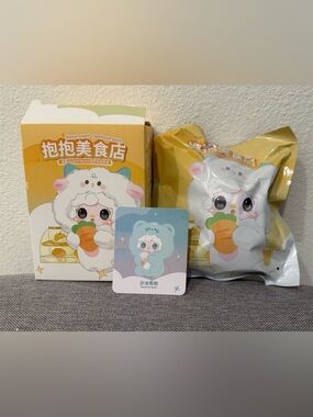 Yooki V10 Hug Gourmet Restaurant Blind Box, Confirmed Sand Ice Bear
